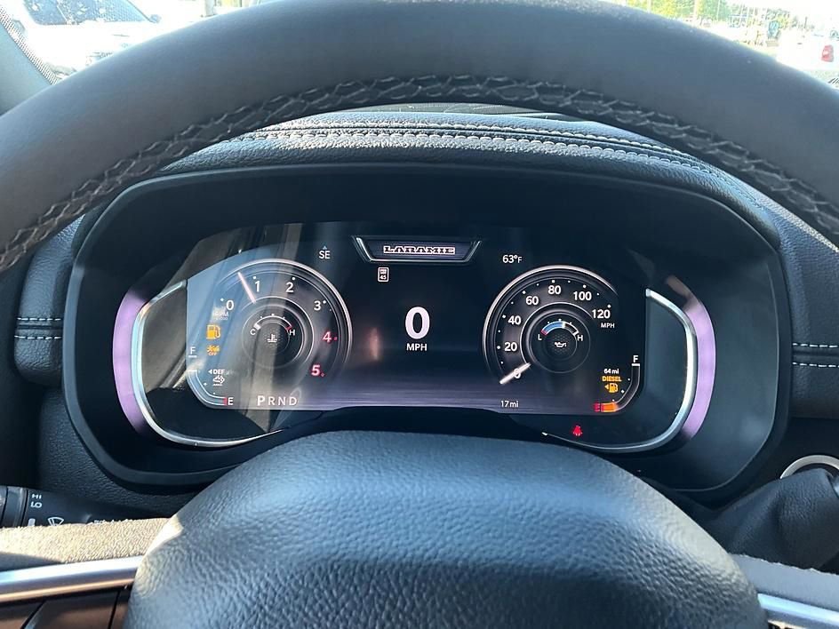 New 2026 RAM 3500 Laramie AWD/4WD image 17