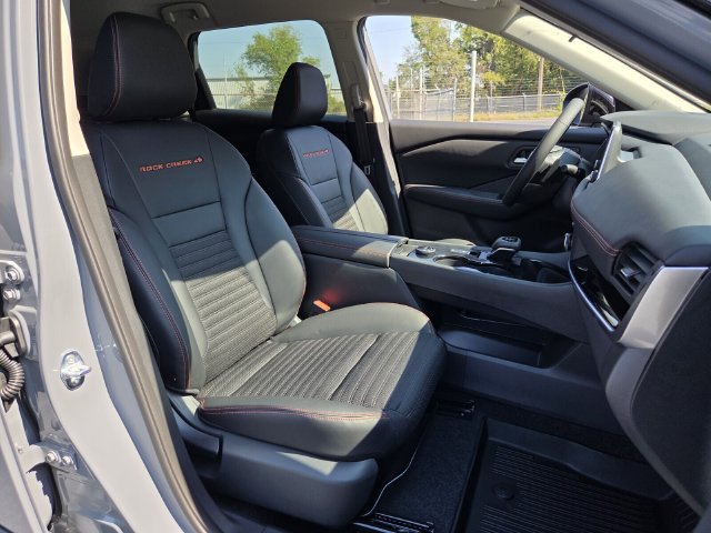 New 2026 Nissan Rogue SV AWD/4WD image 13