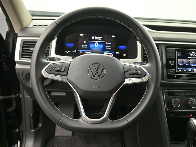 Used 2023 Volkswagen Atlas SE image 32