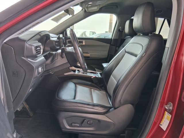 Used 2022 Ford Explorer XLT w/ Equipment Group 202A RWD image 20