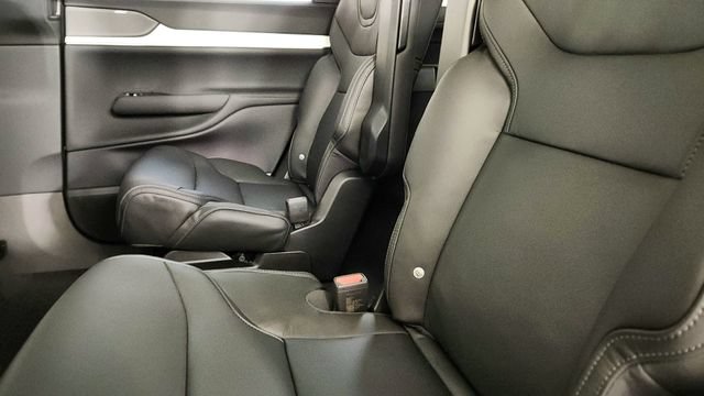New 2026 Volvo EX90 Ultra AWD/4WD image 28