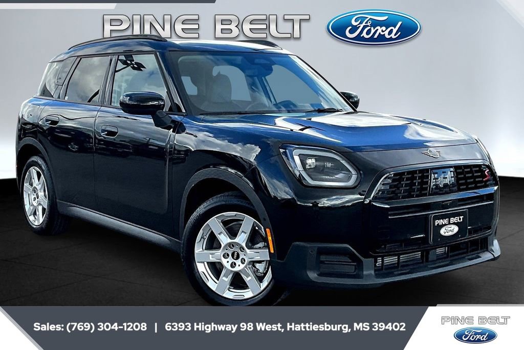 Used 2025 MINI Cooper Countryman S image 1