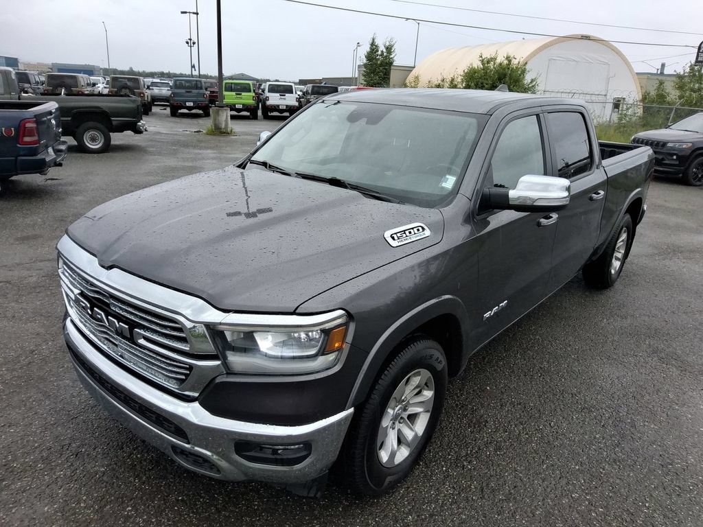 Used 2022 RAM 1500 Laramie AWD/4WD image 1
