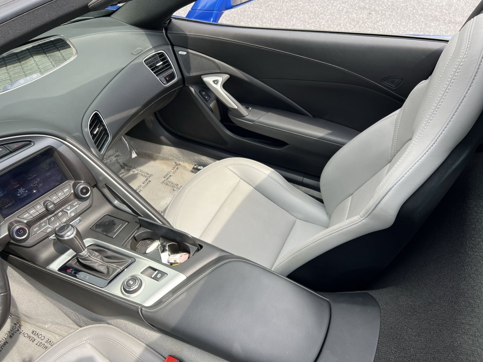 Used 2019 Chevrolet Corvette Stingray Coupe w/ Z51 1LT RWD image 14