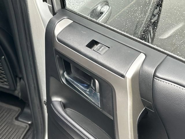 Used 2018 Toyota 4Runner Limited AWD/4WD image 26