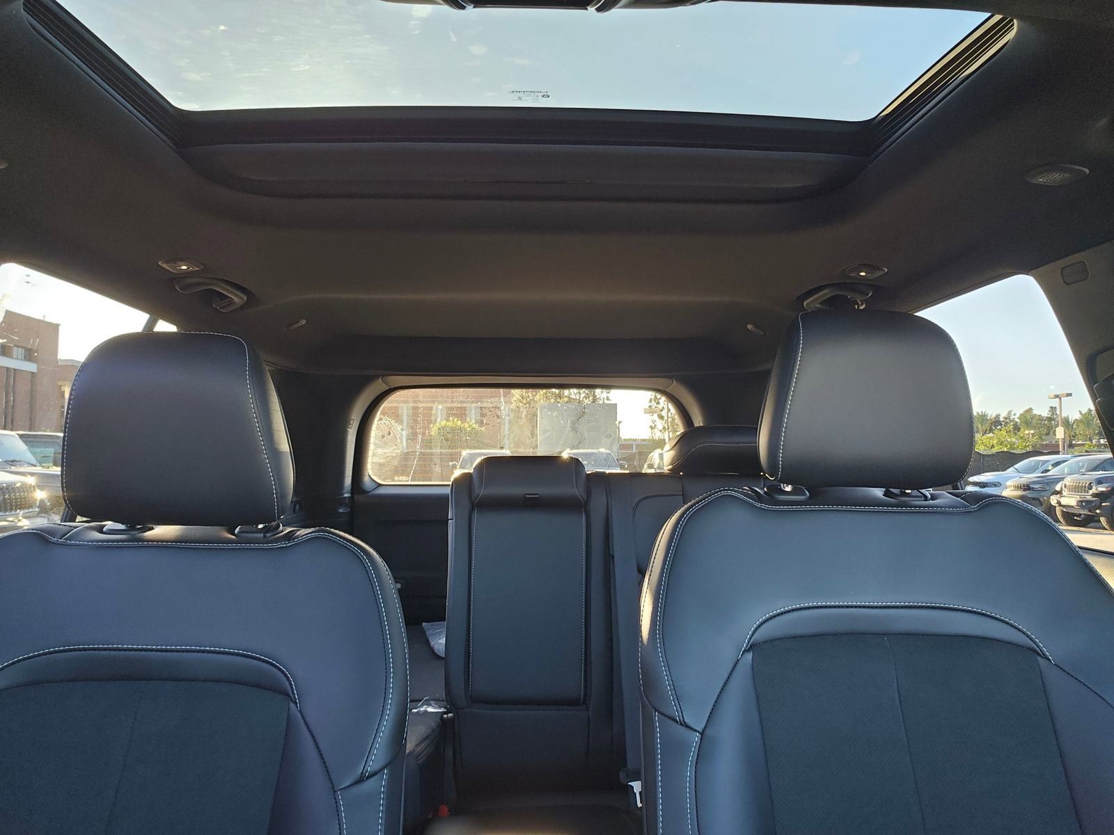 New 2026 Jeep Grand Cherokee Altitude image 27