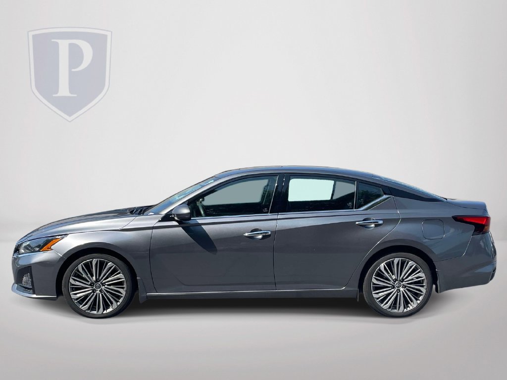 Used 2023 Nissan Altima 2.5 SL FWD image 5
