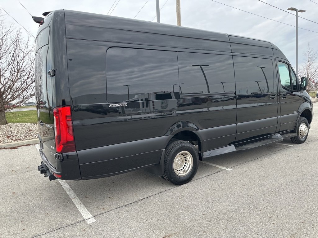 Used 2023 Mercedes-Benz Sprinter 3500 image 24