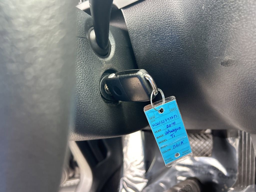 Used 2018 Volkswagen Tiguan Limited image 36