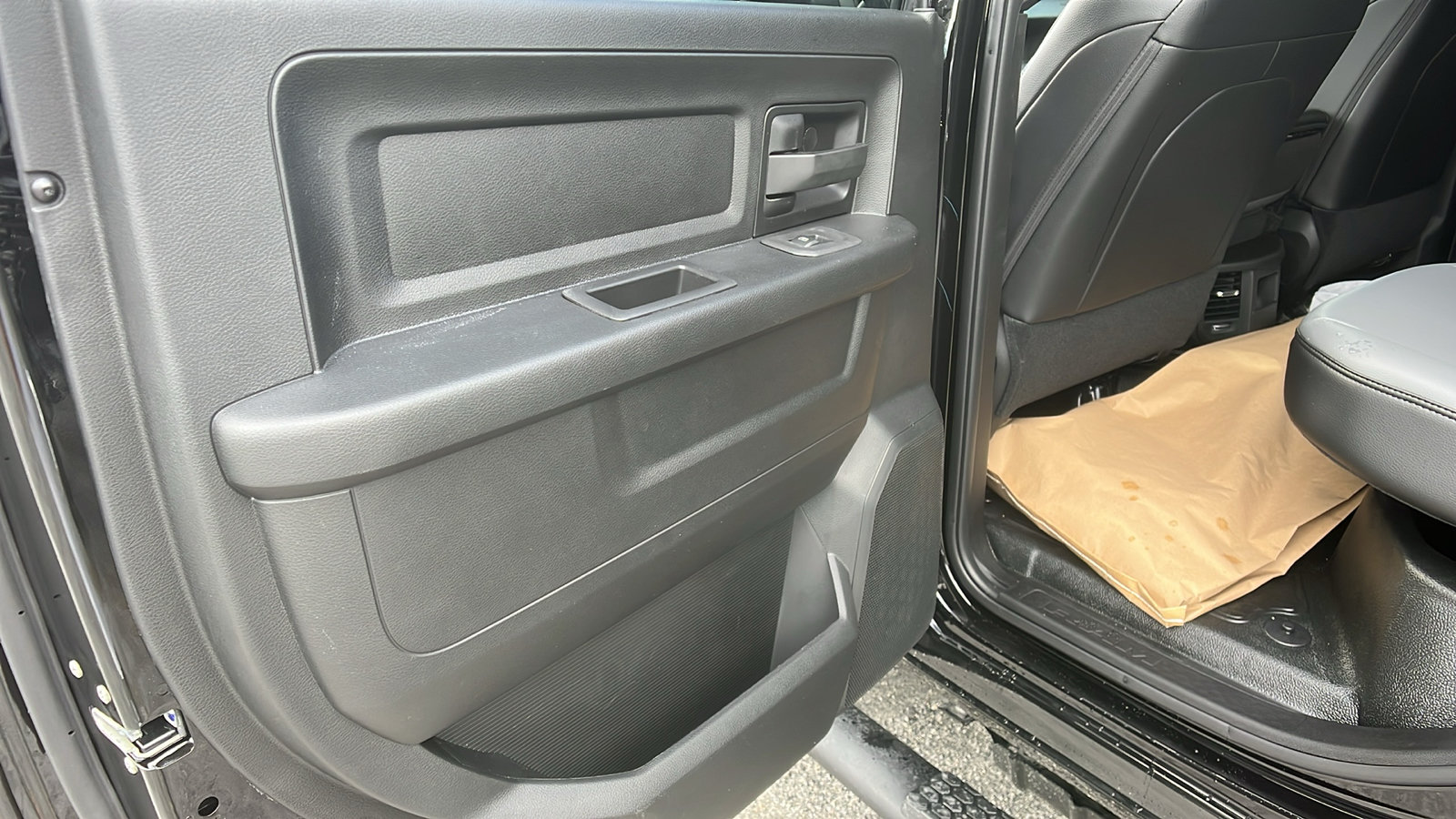 New 2025 RAM 5500 Tradesman w/ Safety Group AWD/4WD image 18