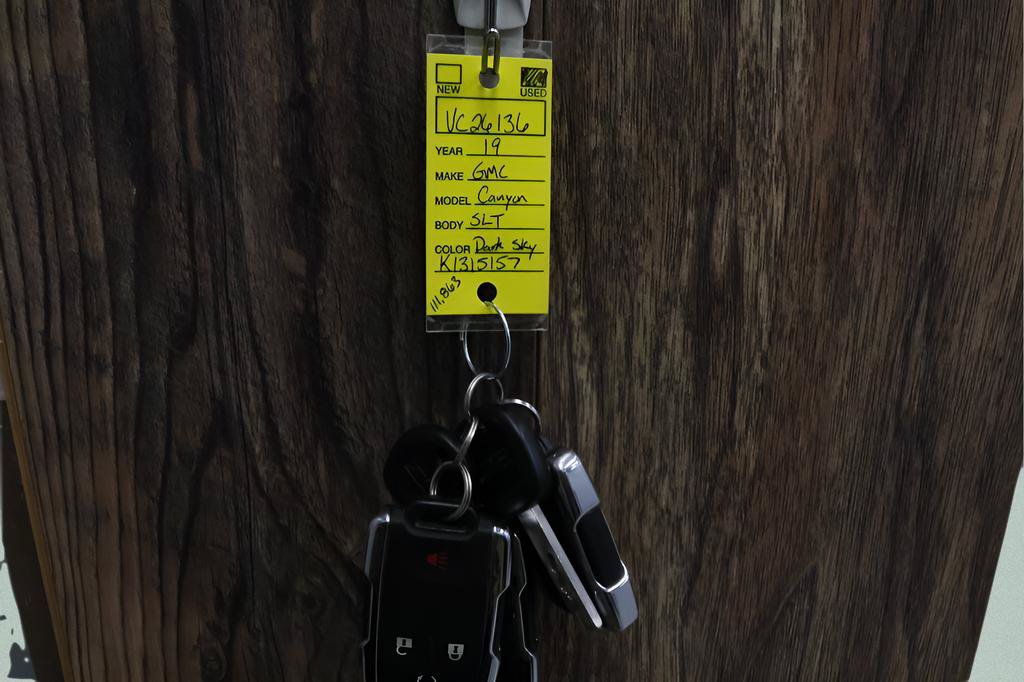 Used 2019 GMC Canyon SLT w/ Driver Alert Package AWD/4WD image 28