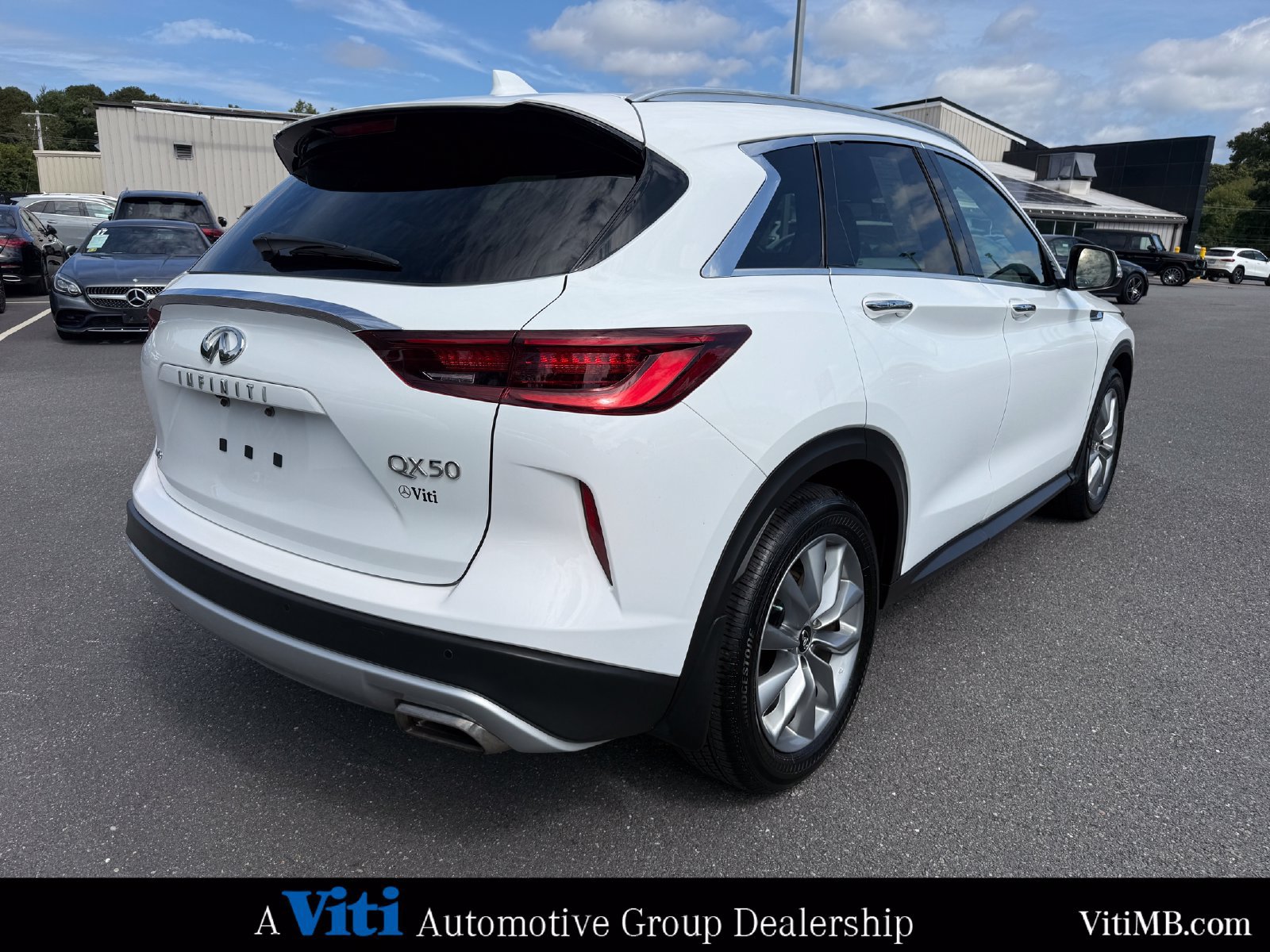 Used 2022 INFINITI QX50 Luxe AWD/4WD image 8
