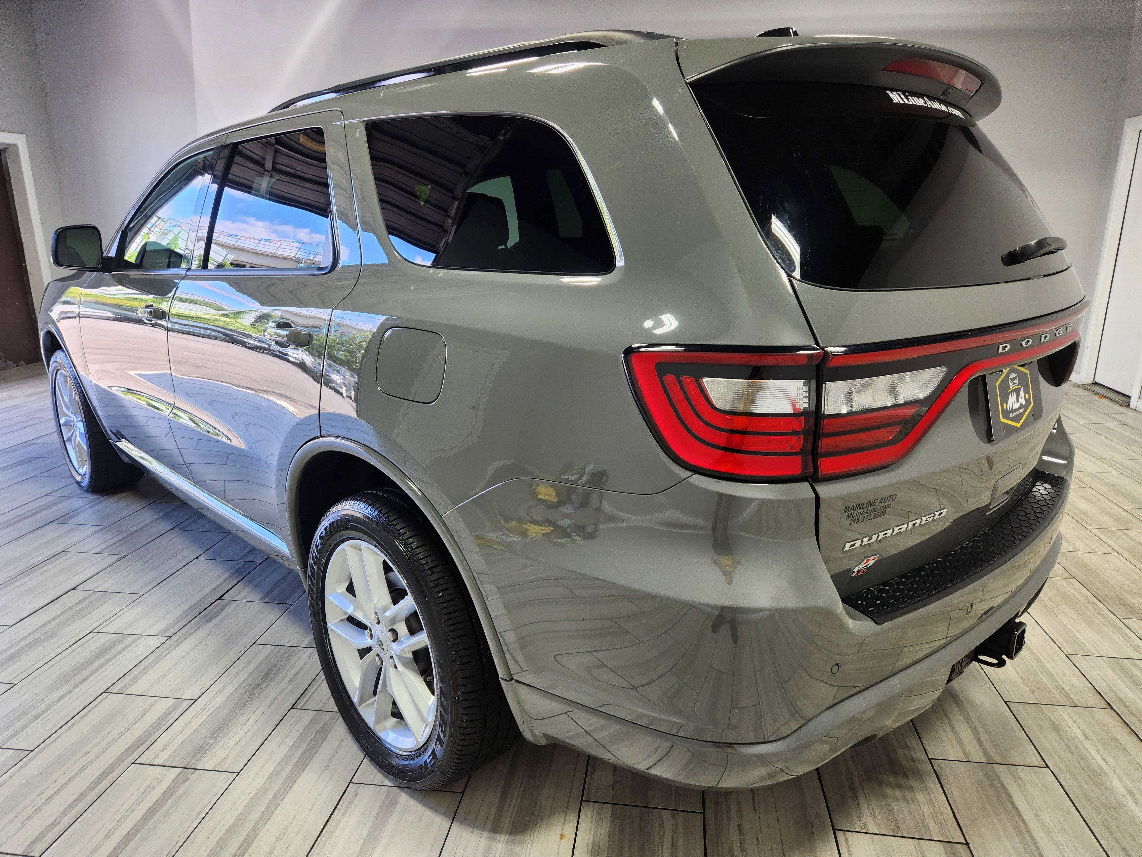 Used 2024 Dodge Durango GT image 3