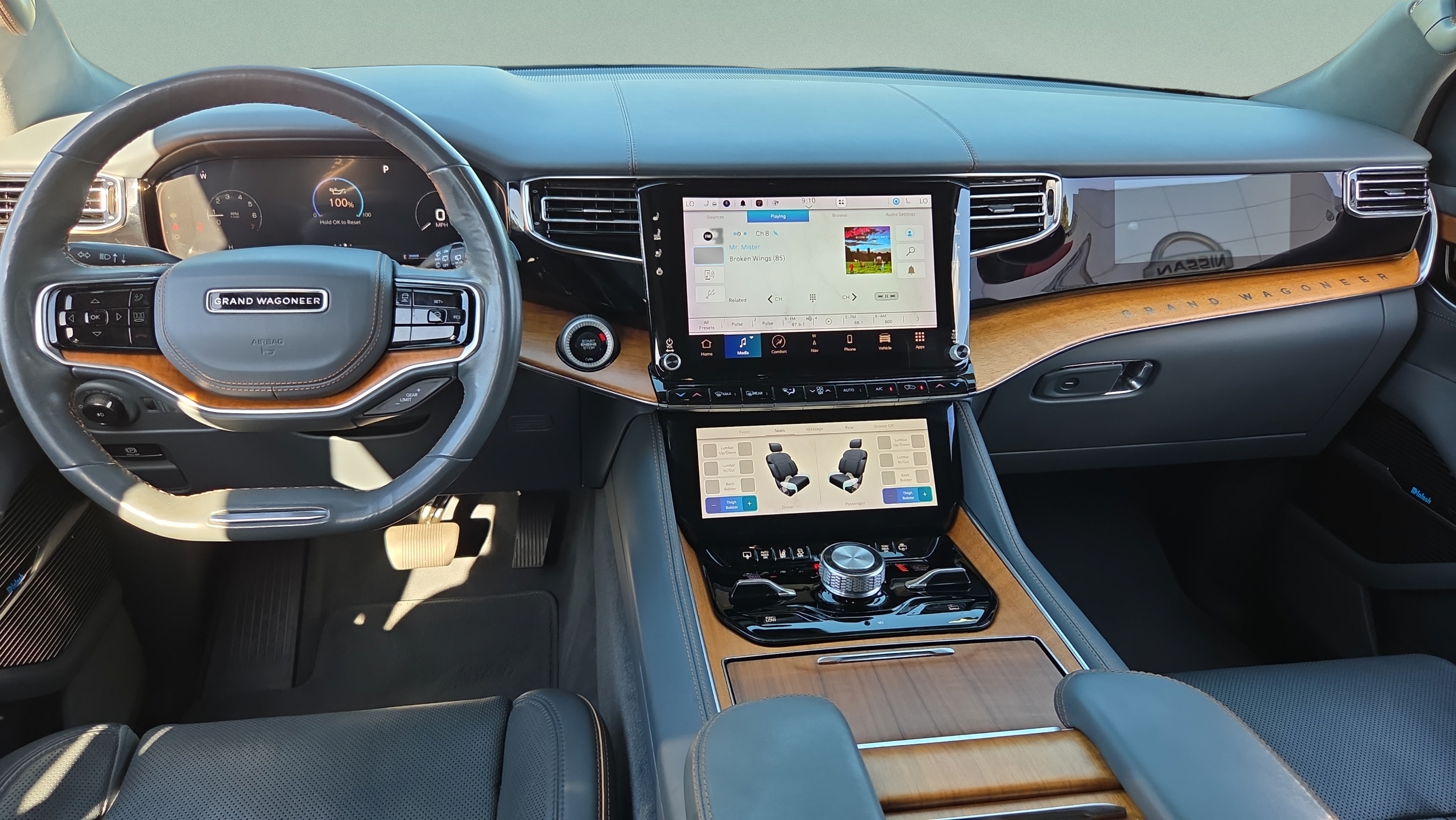 Used 2022 Jeep Grand Wagoneer Series II w/ Convenience Group III AWD/4WD image 12