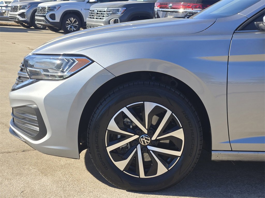 Used 2024 Volkswagen Jetta S image 8