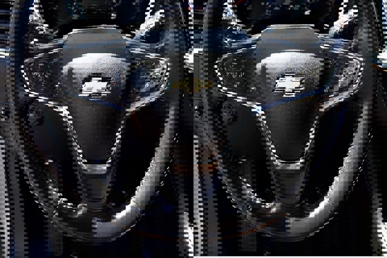 Used 2021 Chevrolet Equinox LT w/ Driver Convenience Package image 20