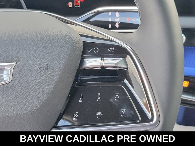Used 2027 Cadillac Optiq Luxury RWD image 8