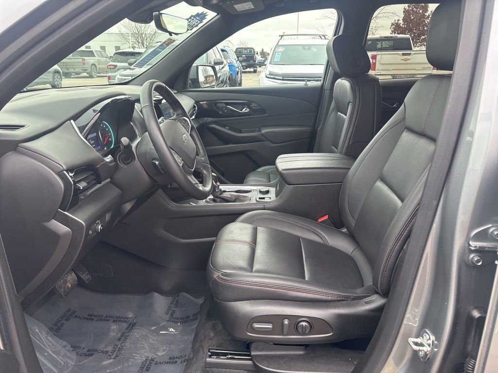 Used 2023 Chevrolet Traverse RS w/ LPO, Floor Liner Package image 15