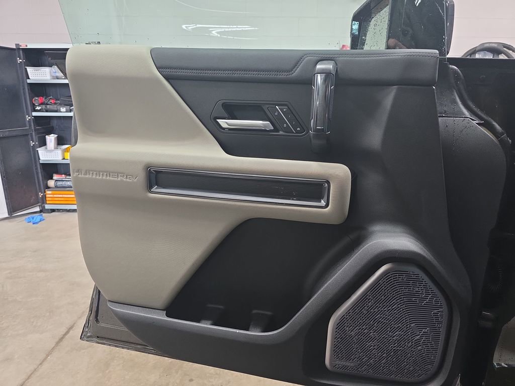 New 2026 GMC Hummer EV SUV w/ LPO, Dark Essentials Package image 27
