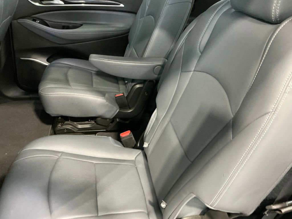 Used 2020 Buick Enclave Essence w/ LPO, Cargo Package FWD image 5