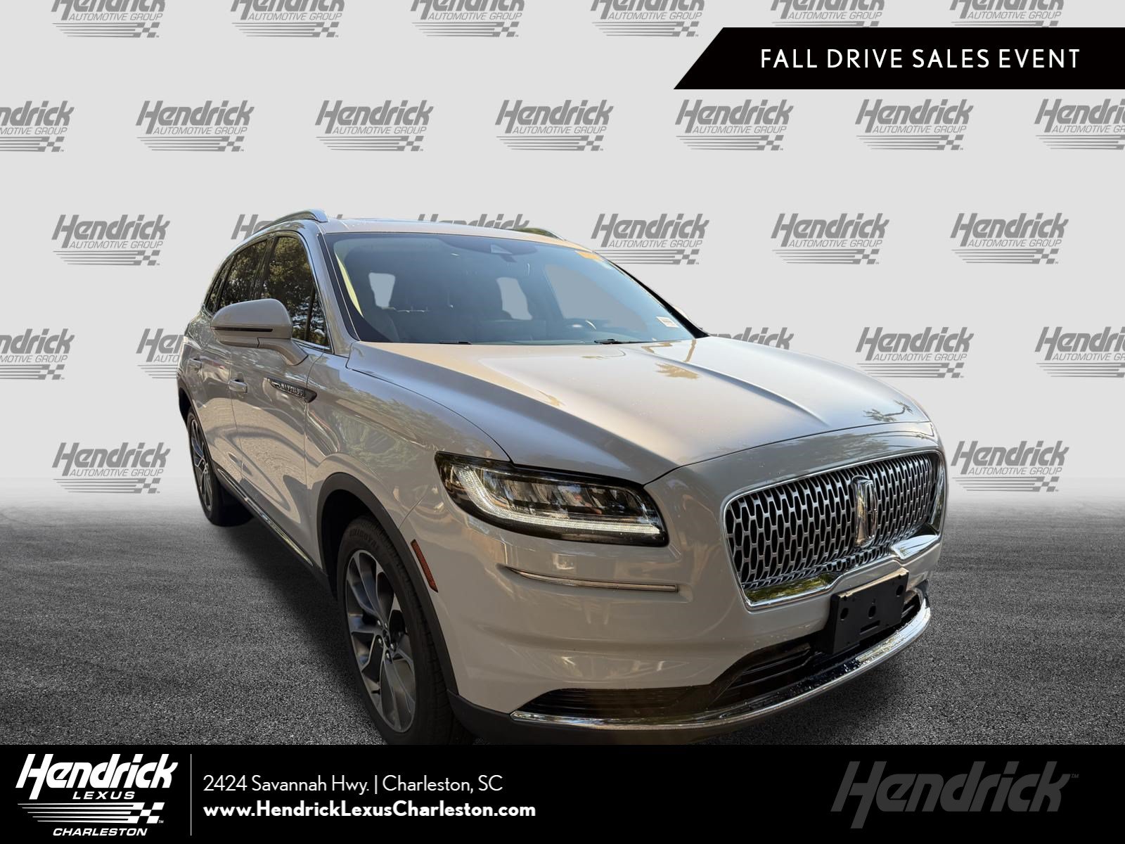 Used 2023 Lincoln Nautilus Reserve FWD image 1