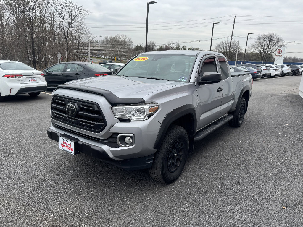 Used 2019 Toyota Tacoma SR w/ SX Package image 2