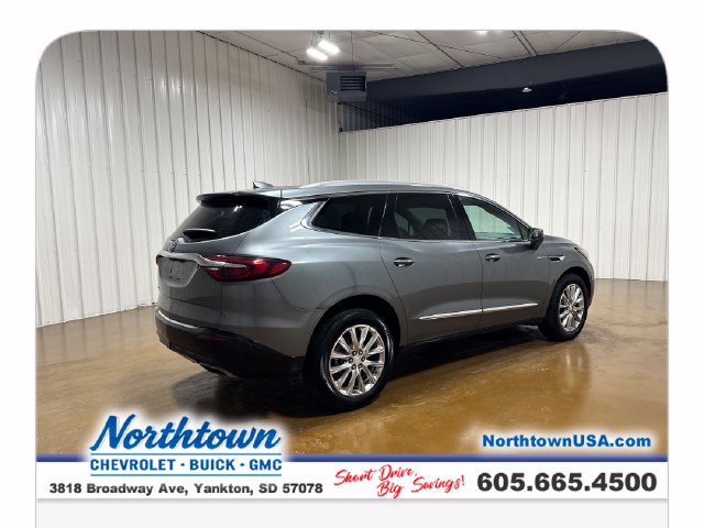 Used 2020 Buick Enclave Premium w/ Surround and Sites Package AWD/4WD image 5