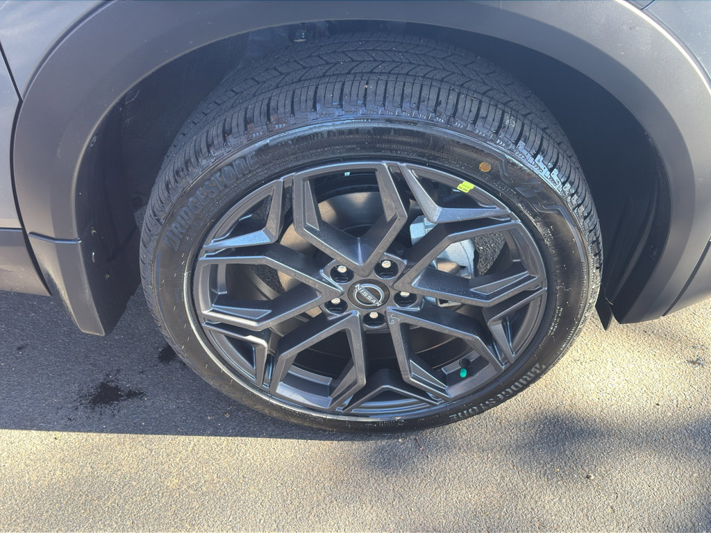 New 2026 Nissan Kicks SR w/ Cold Weather Package image 9