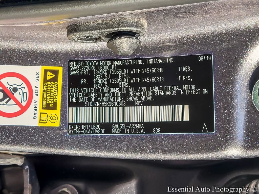 Used 2019 Toyota Highlander XLE AWD/4WD image 38