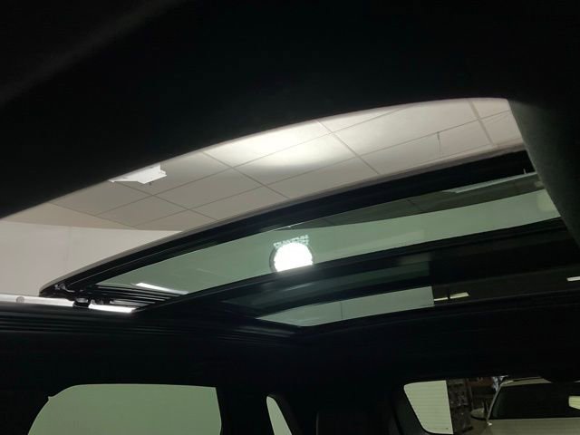 Certified 2025 Cadillac XT5 Premium Luxury w/ Technology Package image 17