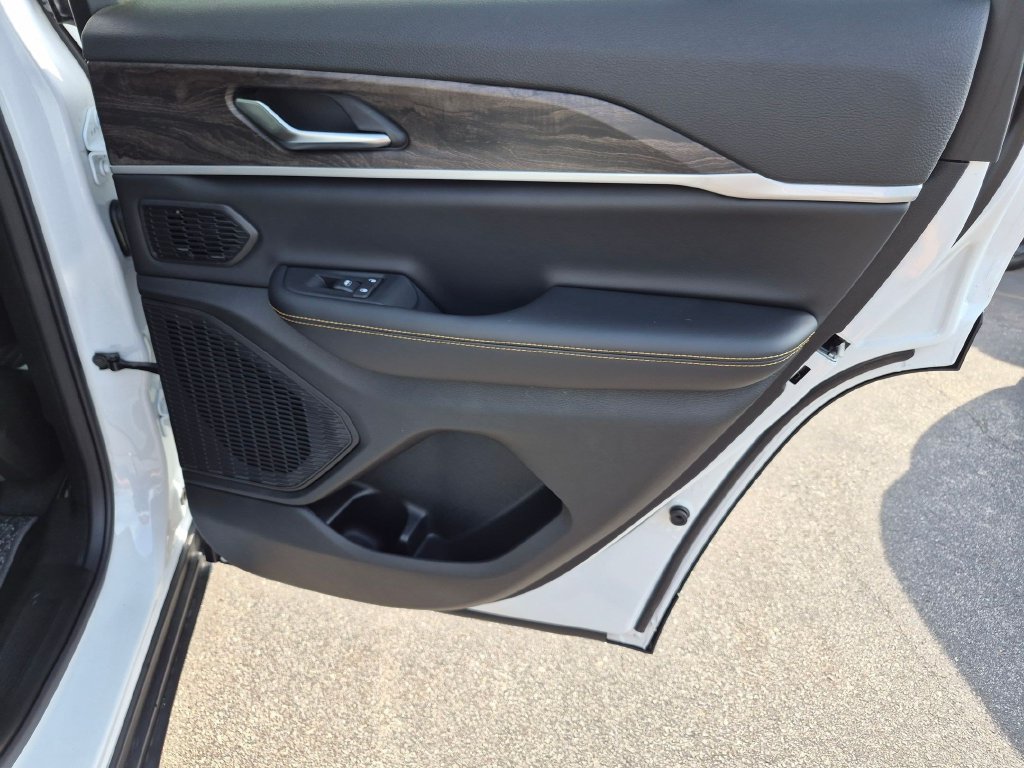 New 2026 Jeep Grand Cherokee Limited AWD/4WD image 29