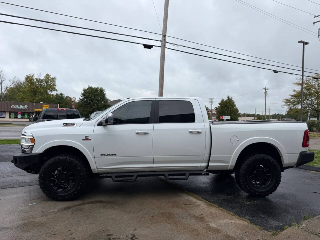Used 2021 RAM 2500 Laramie AWD/4WD image 2