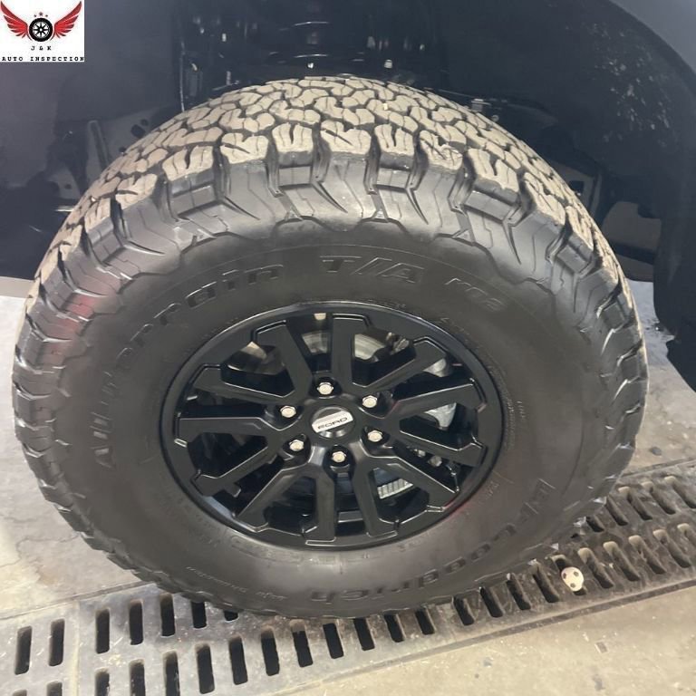 Used 2025 Ford F150 Raptor image 14