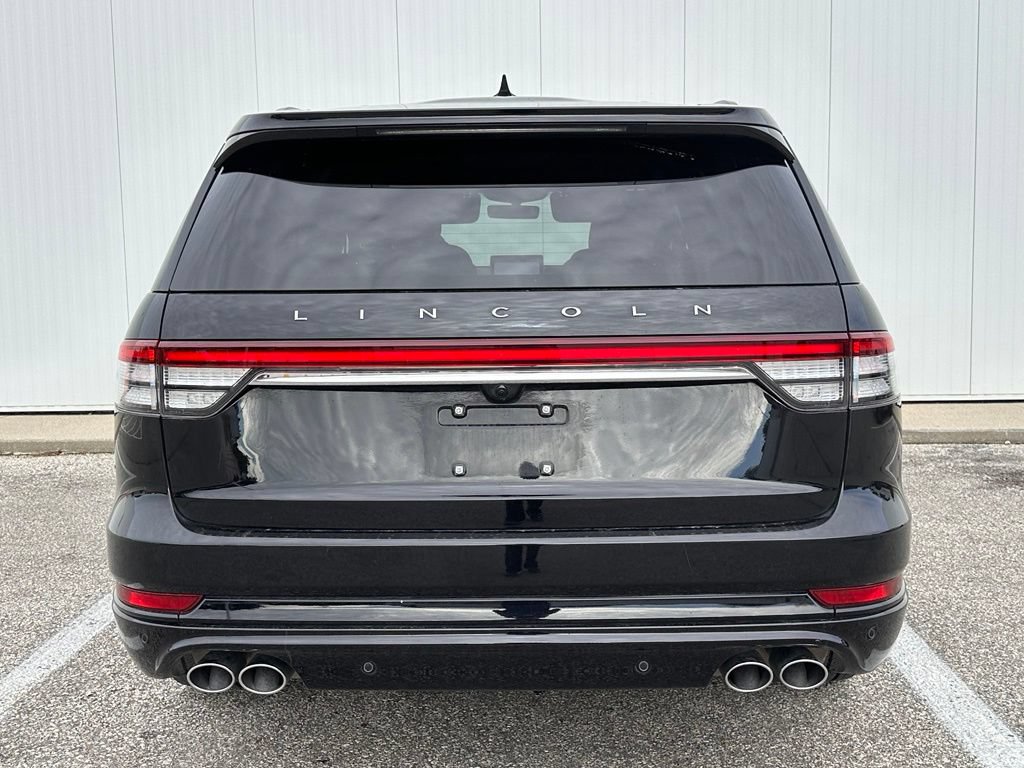 Used 2024 Lincoln Aviator Reserve w/ Equipment Group 201A AWD/4WD image 5