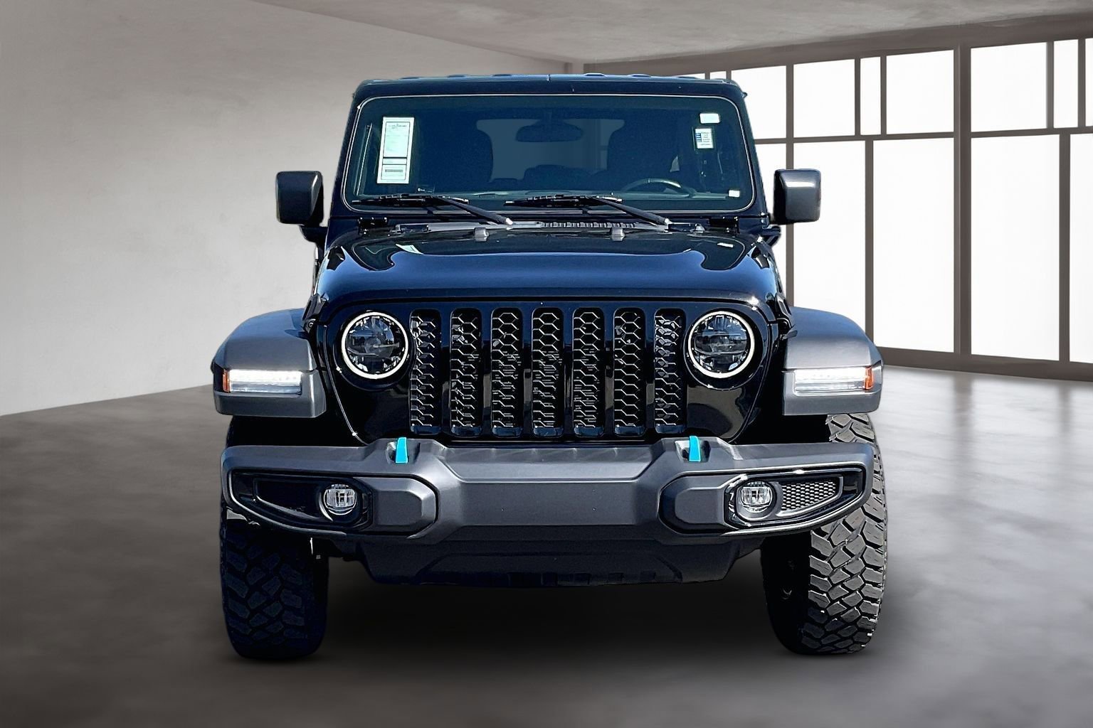 Used 2023 Jeep Wrangler Unlimited w/ Cold Weather Group AWD/4WD image 2