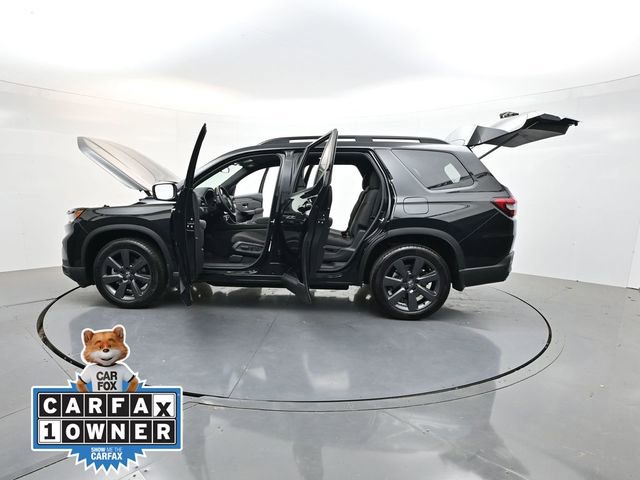 Used 2025 Honda Pilot Sport image 38