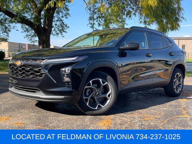 Certified 2024 Chevrolet Trax LT w/ Driver Confidence Package FWD image 1