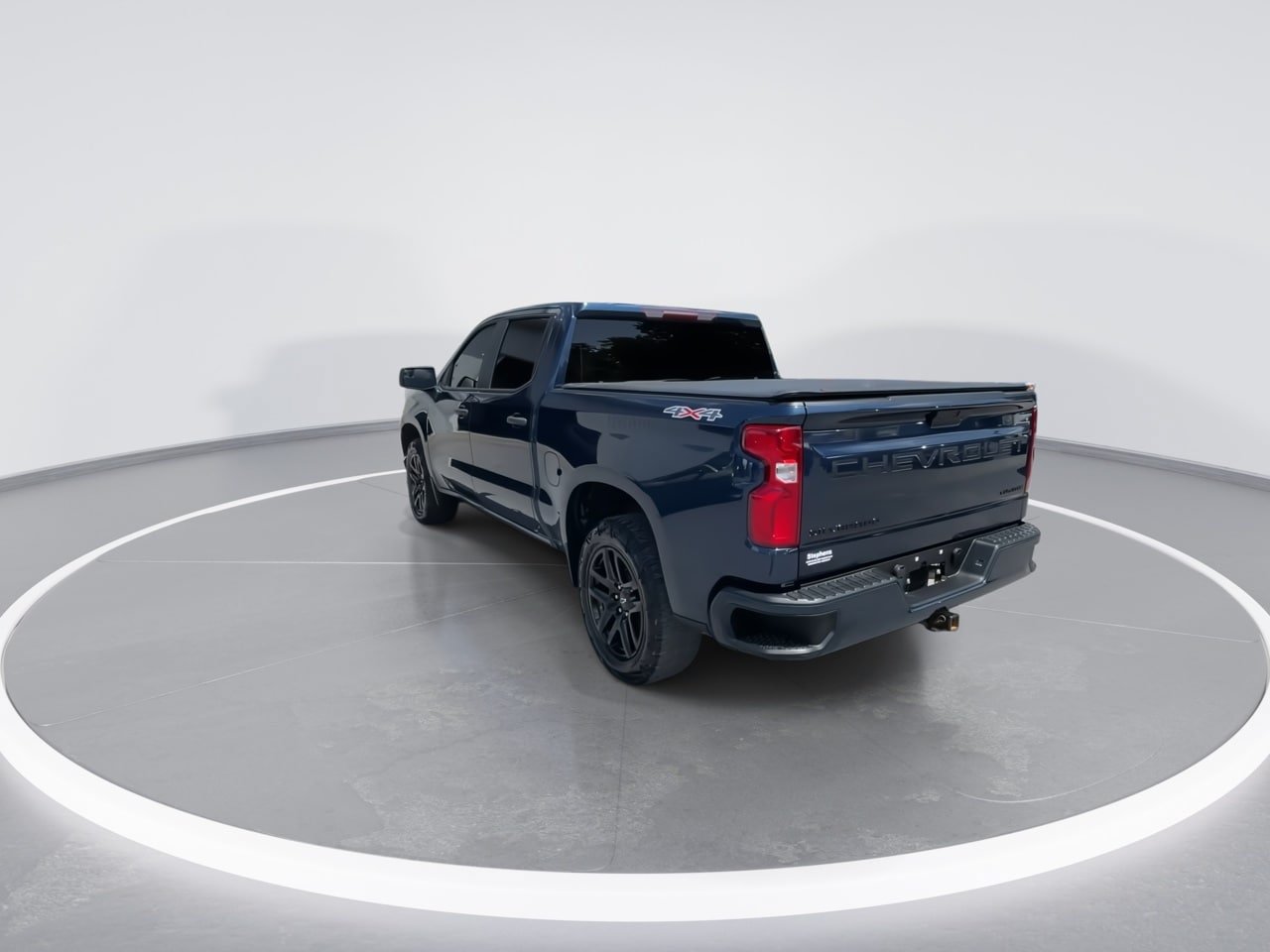 Used 2022 Chevrolet Silverado 1500 Custom w/ LPO, Blackout Package AWD/4WD image 14