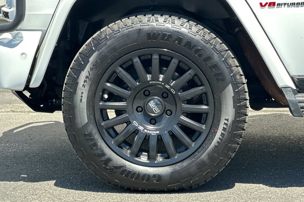 Used 2017 Mercedes-Benz G 550 image 25