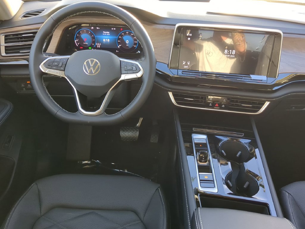 New 2026 Volkswagen Atlas SE FWD image 15