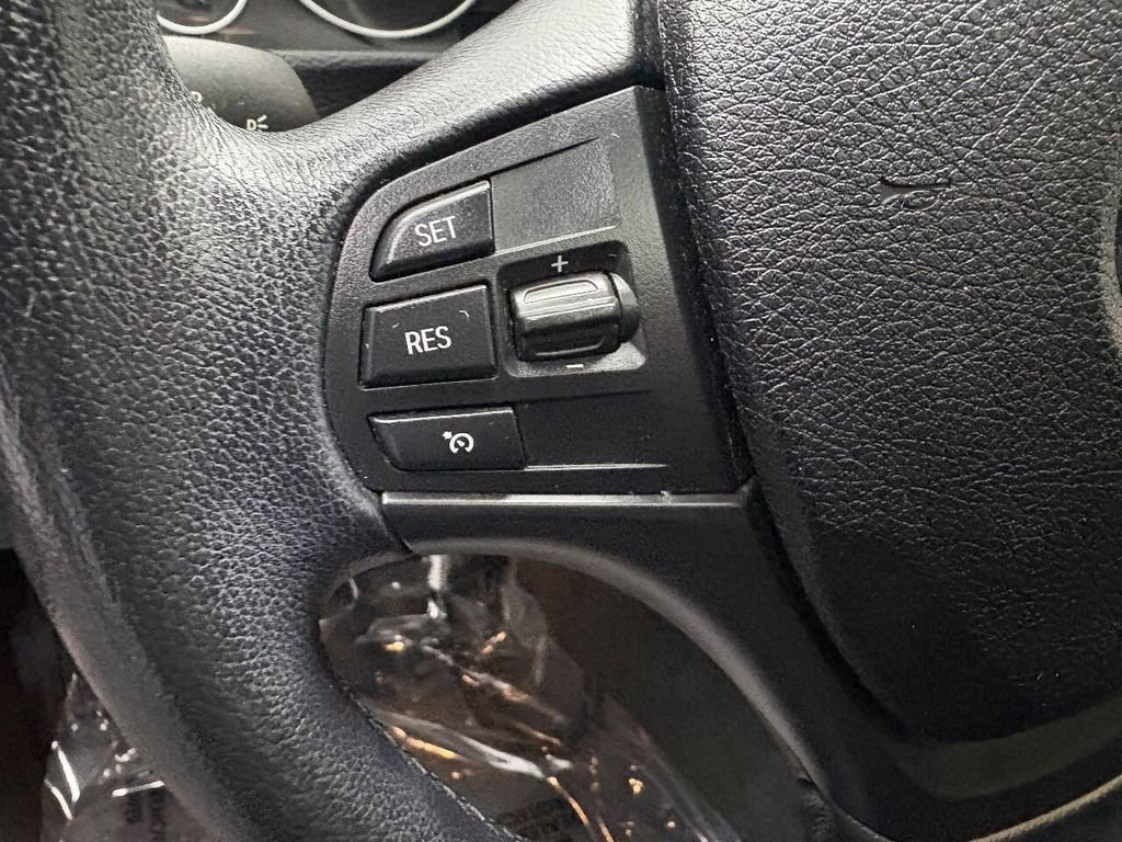 Used 2016 BMW 320i xDrive Sedan image 31