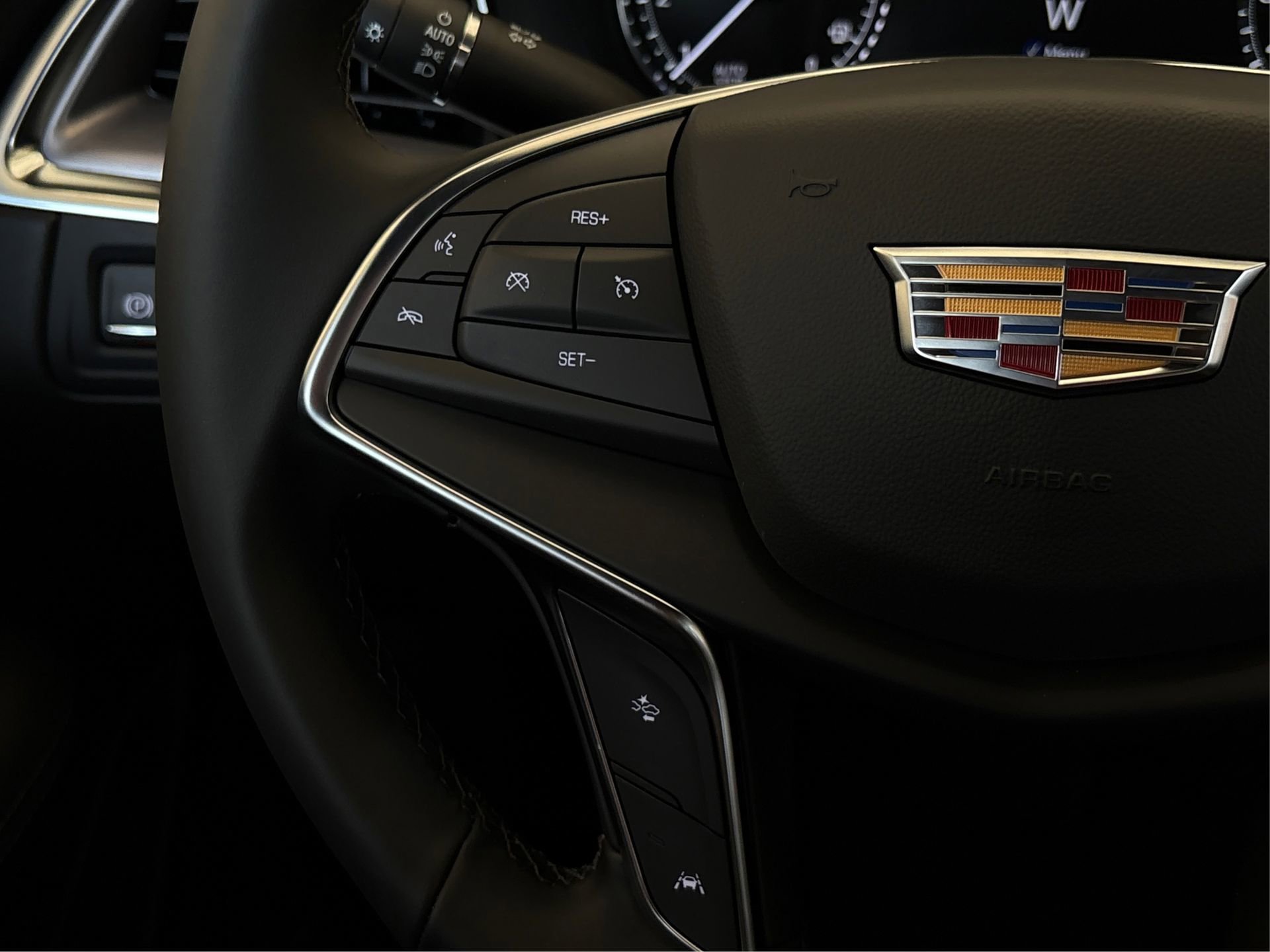 New 2026 Cadillac XT5 Luxury image 27