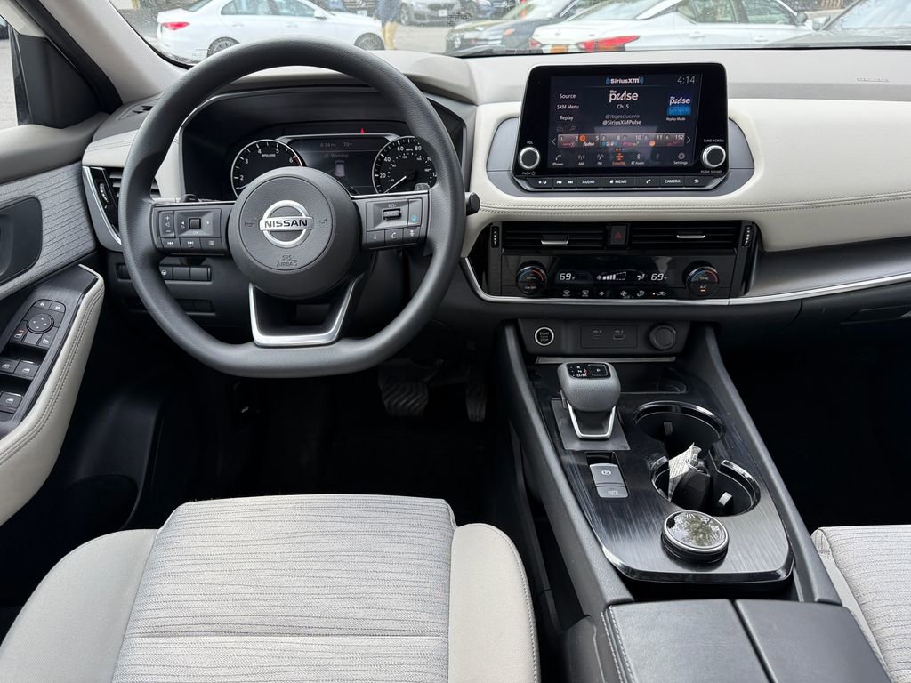 Used 2021 Nissan Rogue SV AWD/4WD image 12