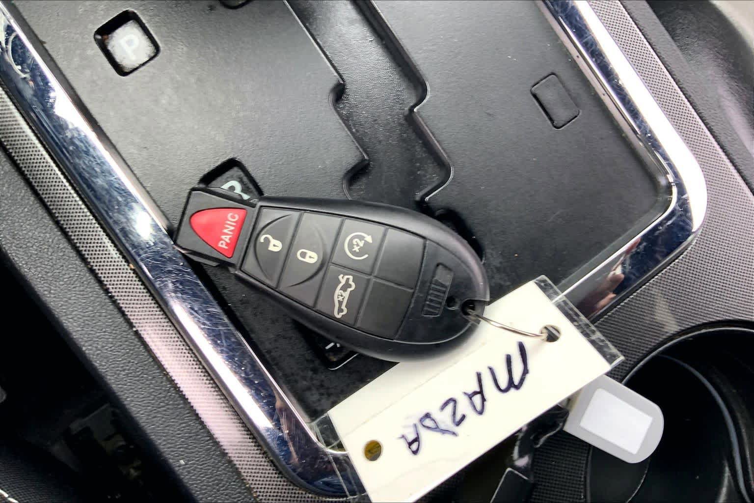 Used 2009 Dodge Challenger R/T RWD image 12