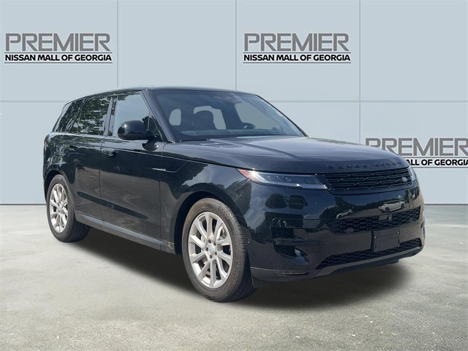 Used 2025 Land Rover Range Rover Sport SE AWD/4WD image 4