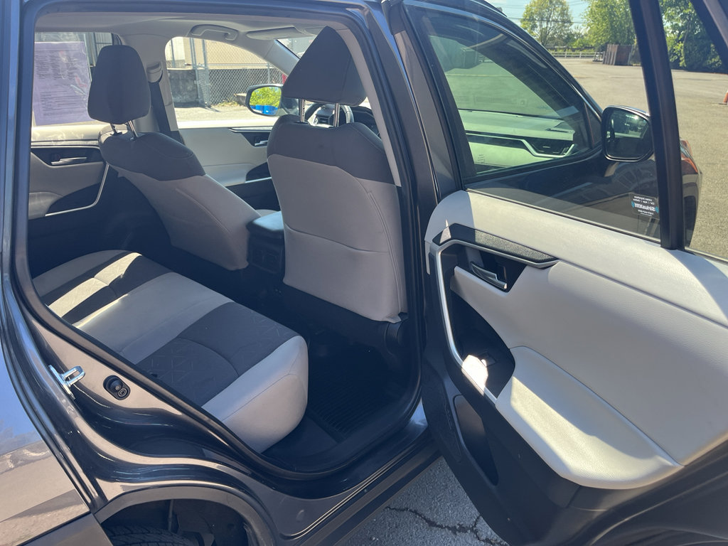 Used 2021 Toyota RAV4 XLE w/ Convenience Package AWD/4WD image 35