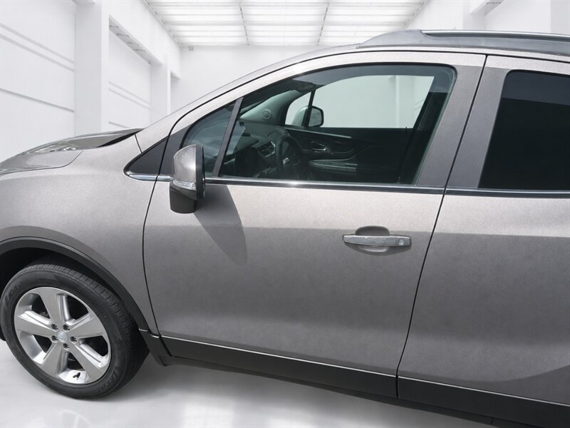 Used 2015 Buick Encore AWD image 18