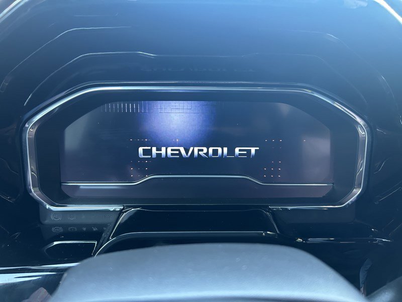 Used 2024 Chevrolet Silverado 1500 LT AWD/4WD image 16