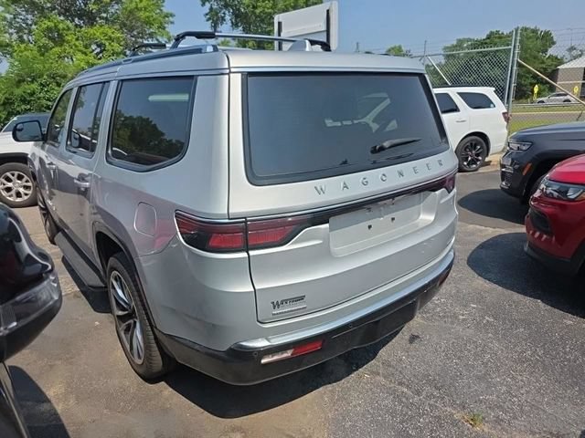 Used 2023 Jeep Wagoneer Series II AWD/4WD image 4