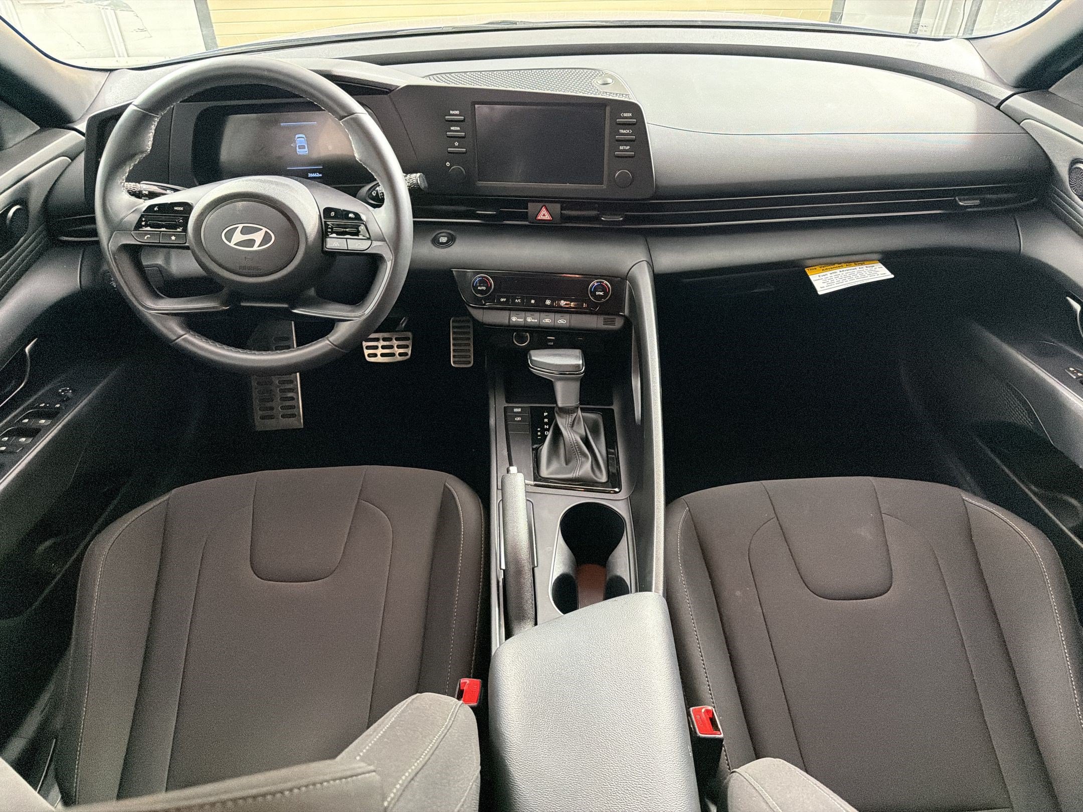 Used 2025 Hyundai Elantra Sport FWD image 16